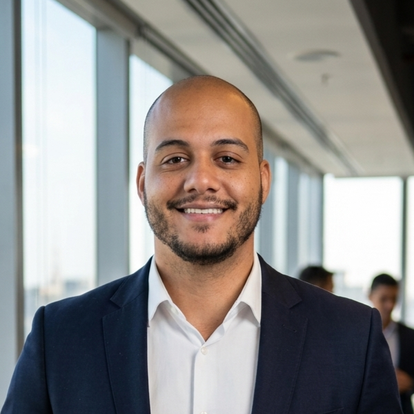 Harlon Drosghic, fundador e editor-chefe do Meu Bolso Azul