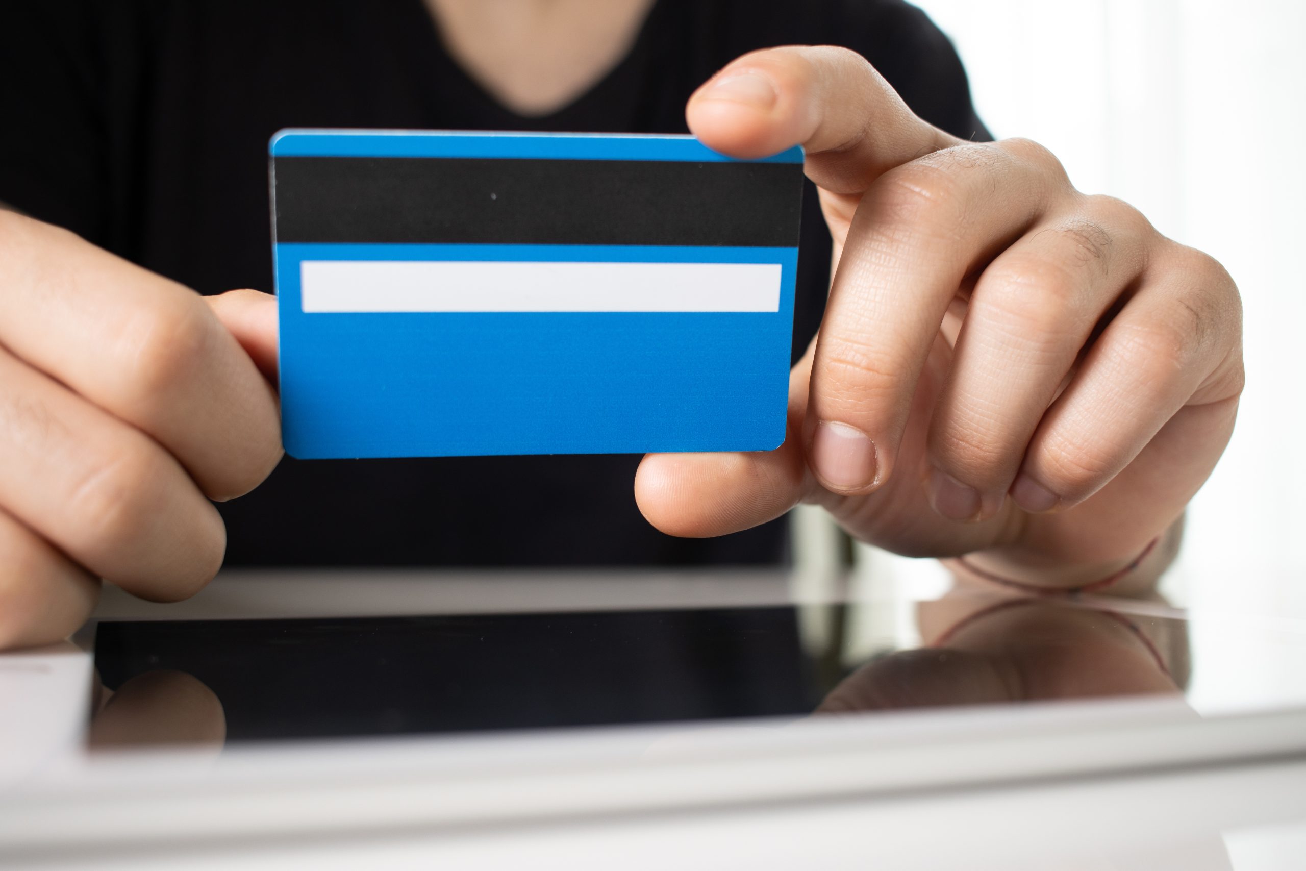 Tarjeta Ualá: sin anualidad y 1 % de cashback real