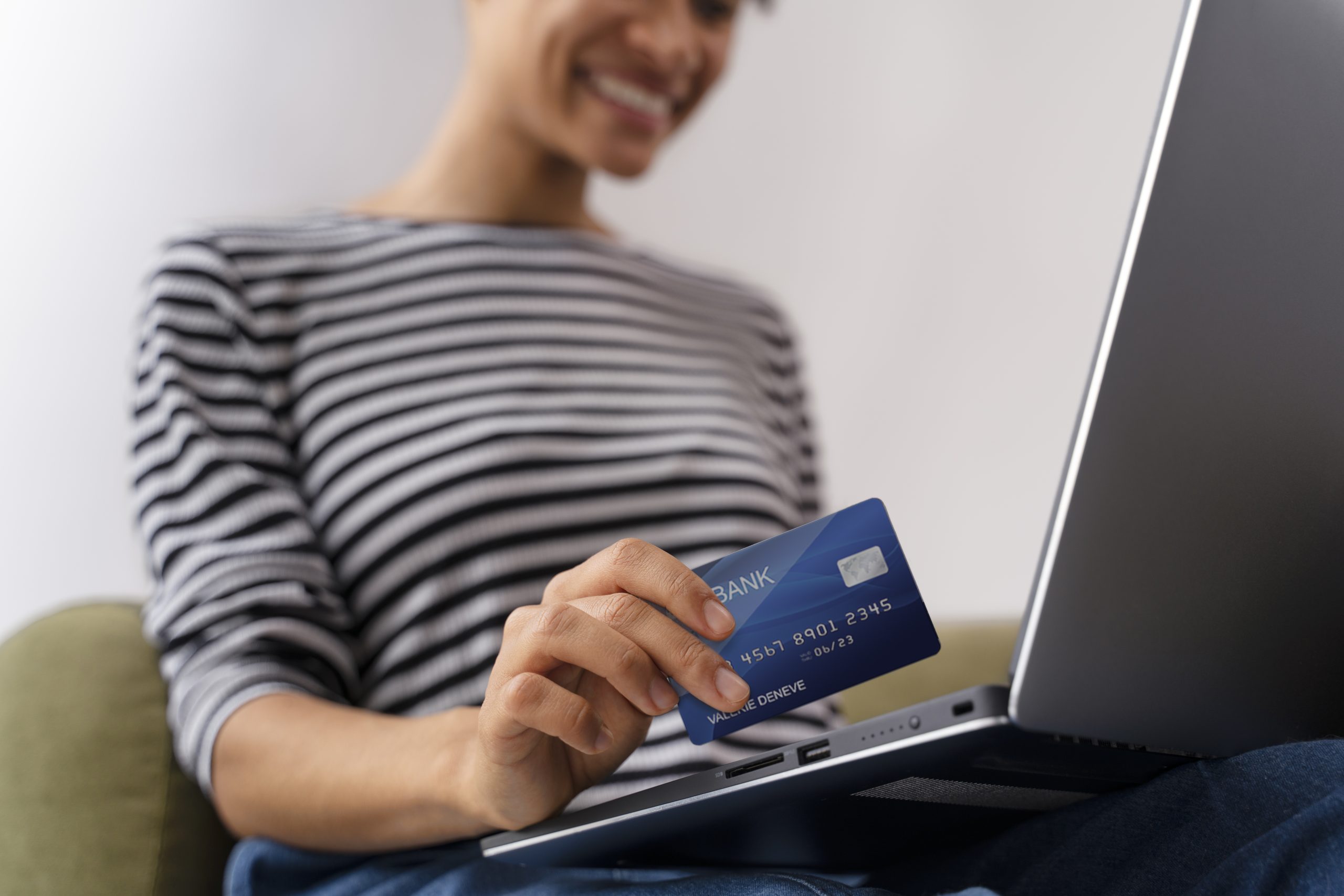 ¿Cómo Pedir una Tarjeta de Crédito Santander LikeU?